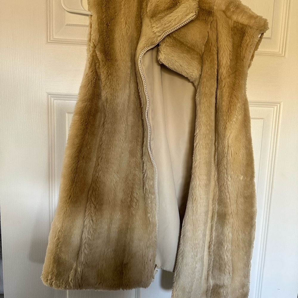 Women's Tan Faux Fur Vest